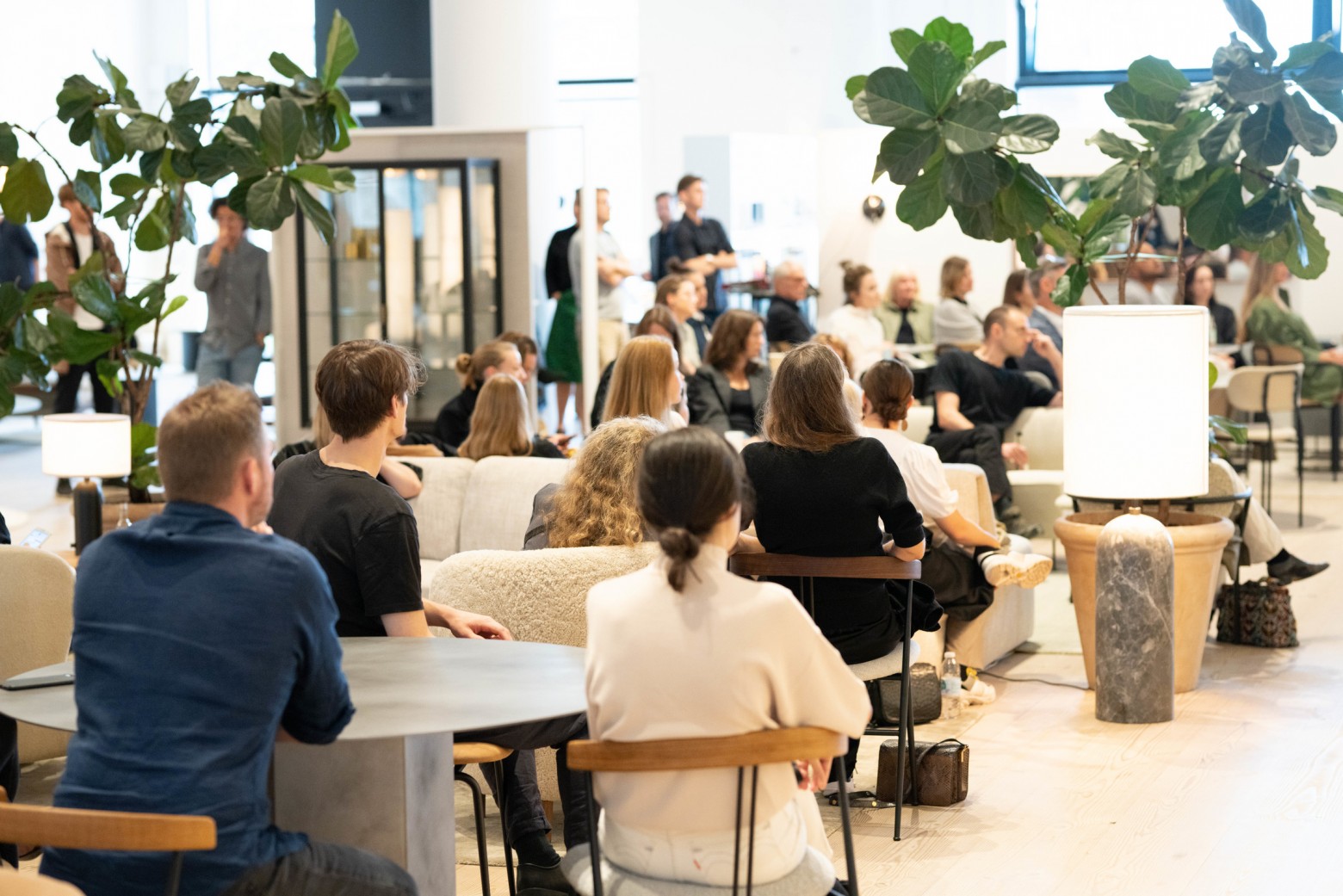 GUBI design talk...  VIOLIN chair, GamFratesi design, EPIC staal, ...  Victors Design Agency