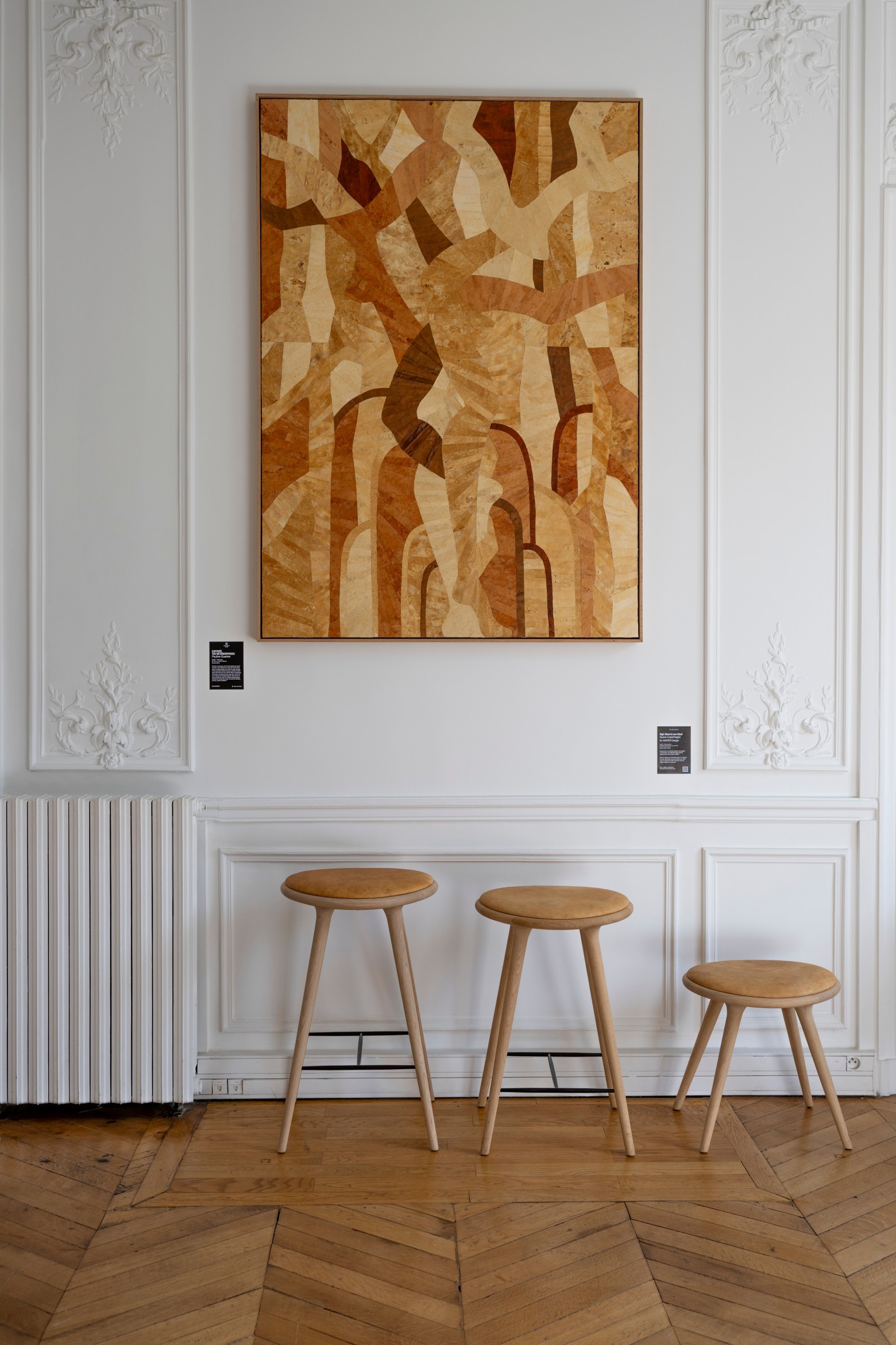 High Stool limited edition. Bekleed met Reiki  Victors Design Agency