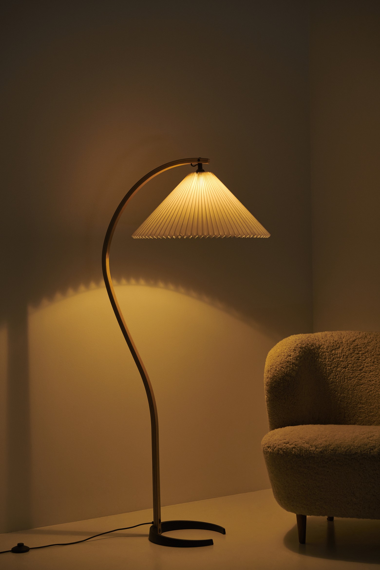 Timberline, een creatie uit de jaren 70 van Mads Caprani, Gubi collectie  Victors Design Agency
