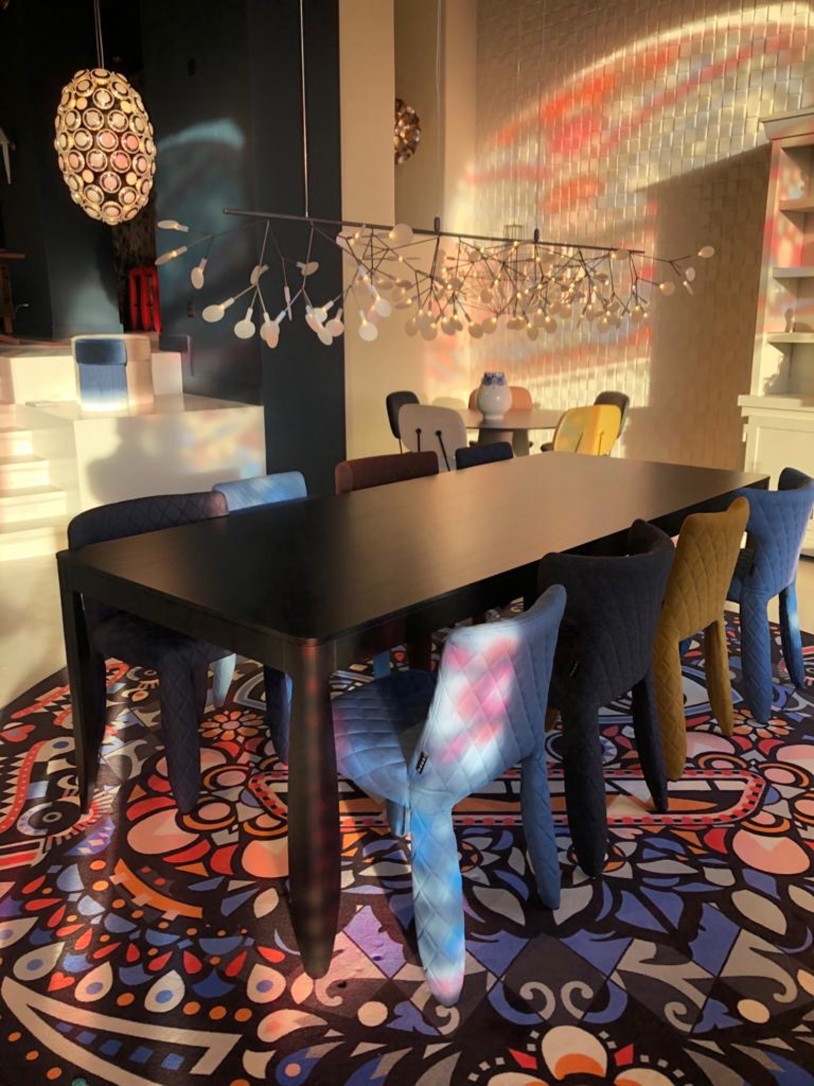De MOOOi showroom in Stockholm in het zonlicht... 
