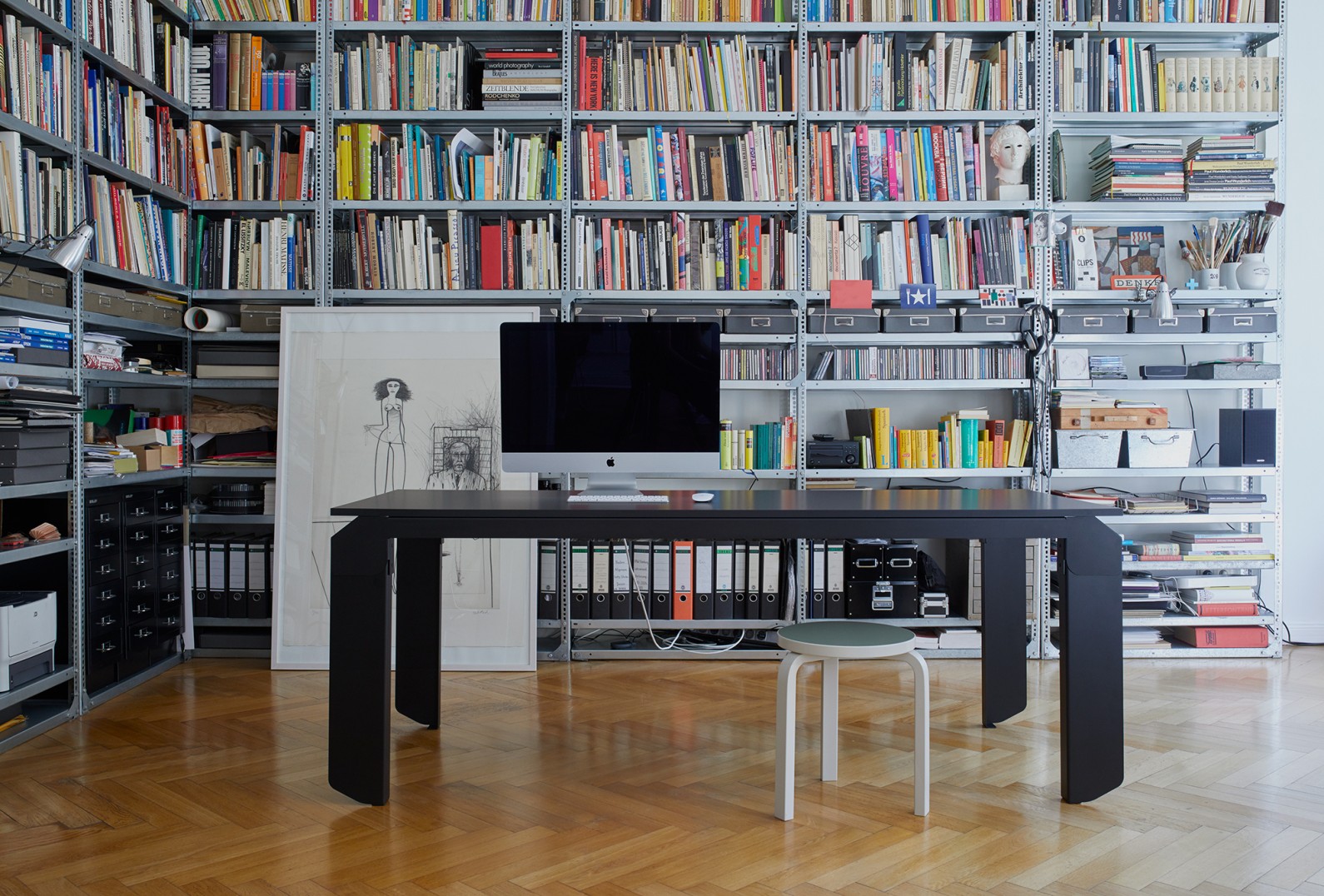 Novak Table Black: te verkrijgen in lengtes 200-250-300 cm