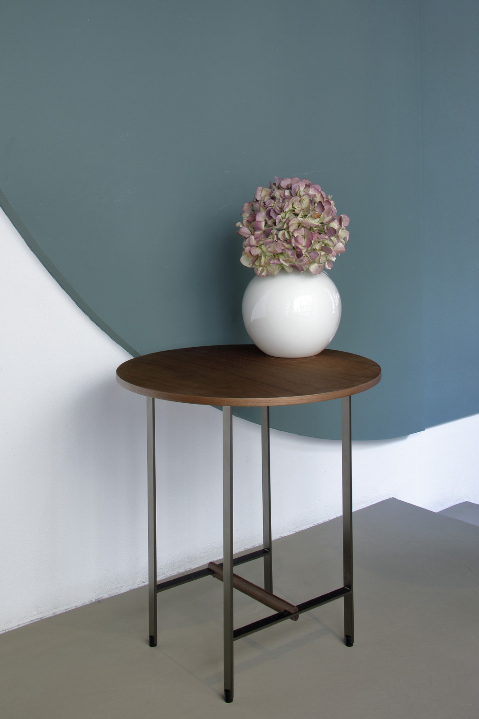Sisters collectie, design Patricia Urquiola, Coedition. Foto: versie H 50 cm x diam 48 cm