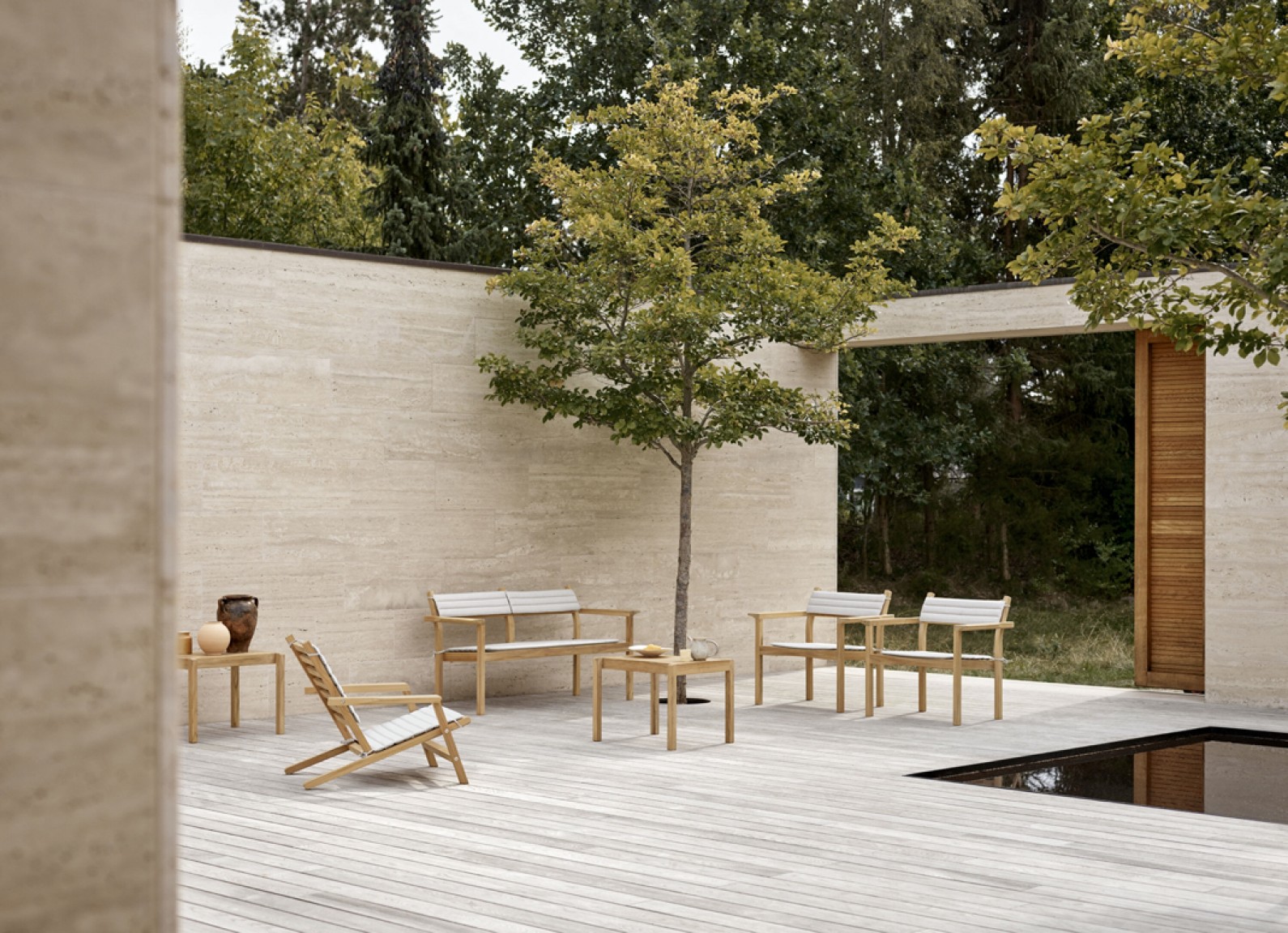 Afred Homann outdoor collection 2023: un hommage au teck