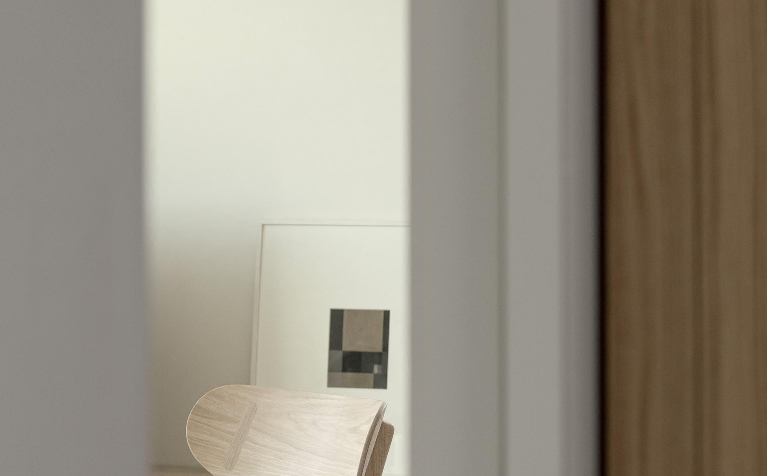 Een project met Wegner meubelen, Désiron & Lizen, Liège  Victors Design Agency