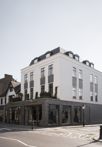 Gevel van de Sticks/N/Suhi in King's Road Chelsea London. Norm CPH architects 
