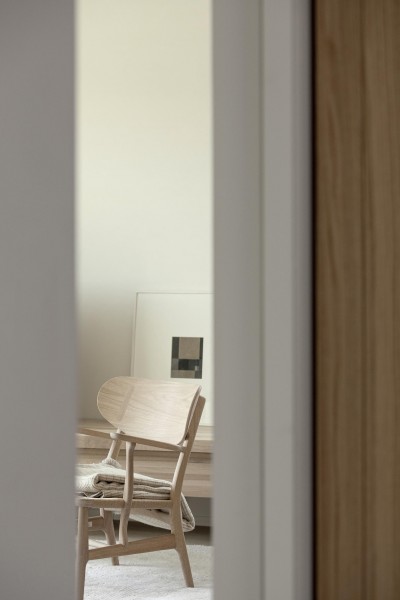 Een project met Wegner meubelen, Désiron & Lizen, Liège 