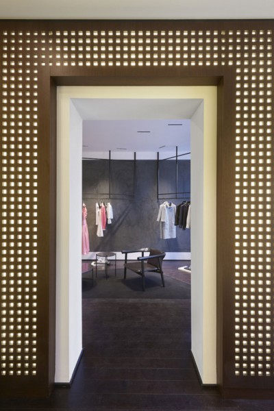 Altay in Chanel boetiek Paris