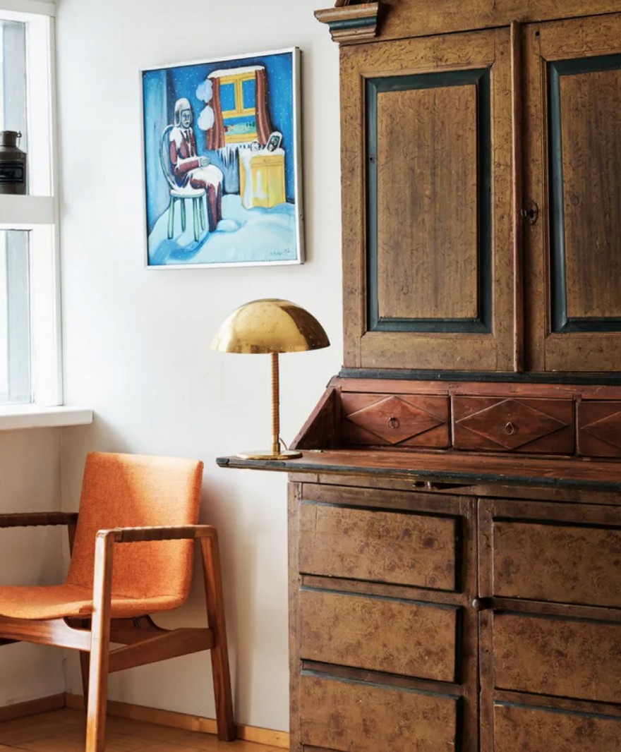 9209 Table lamp (GUBI) - PHOTO SOUS EMBARGO 