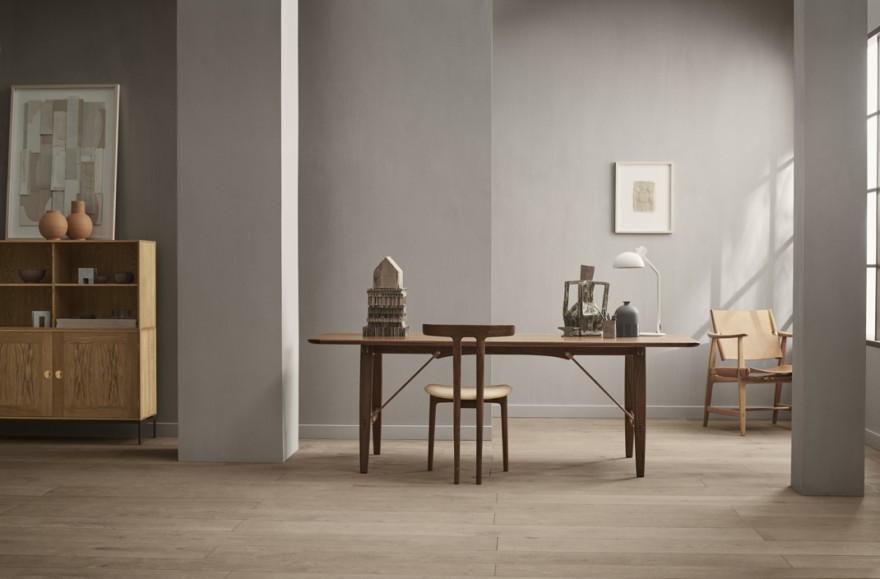 T-Chair in combinatie met de Hunting Table - Ole Wanscher  