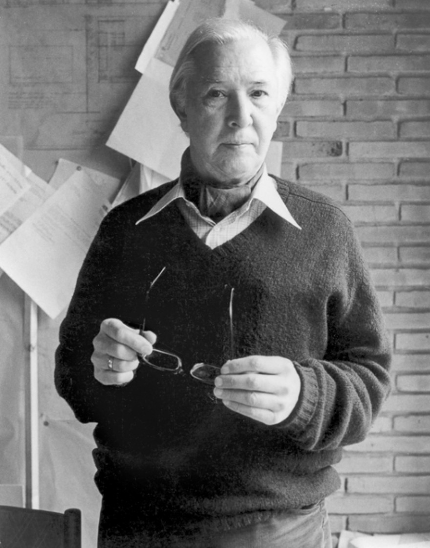 Hans J Wegner 