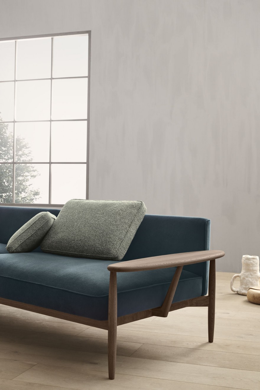 Vakmanschap als fundament bij de creatie van de Embrace sofa 