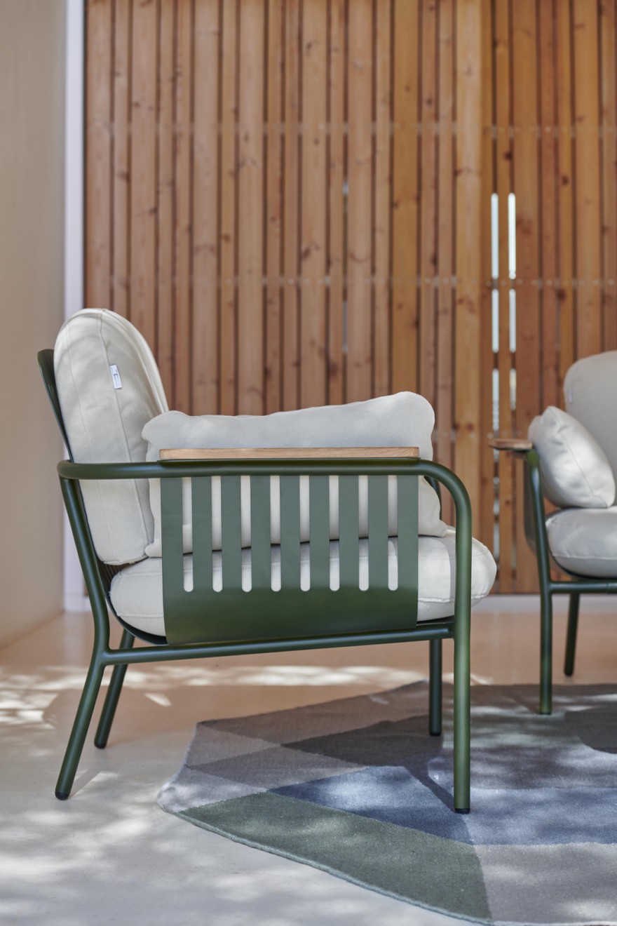 Capa Lounge chair Bottle Green