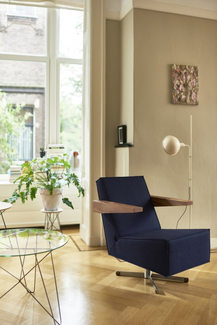 Pressroom Chair, 1958, Gerrit Rietveld creatie voor Unesco gebouw in Parijs 