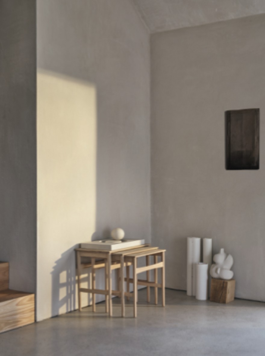Nieuw in collectie 2023: Wegner's CH004 Nesting tables, ontworpen in 1952 