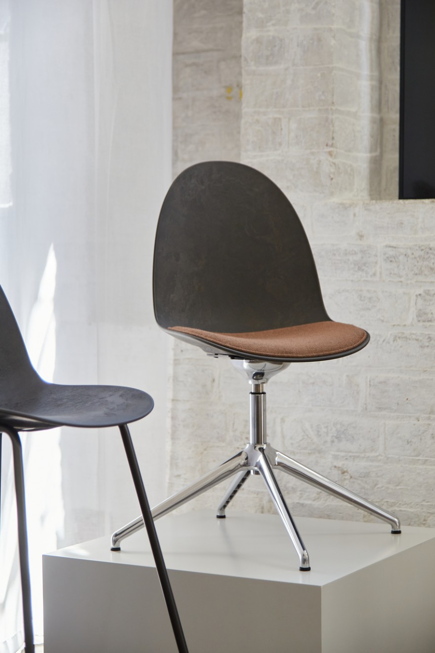 De Eternity Swivel chair gemaakt uit Matek®