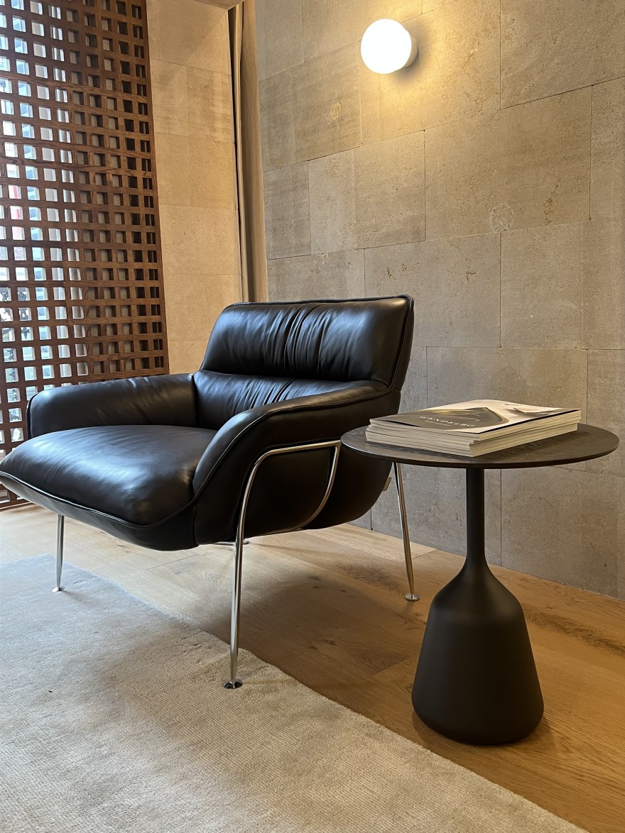 Duvelt lounge in leder, design duo Skogstad & Wærnes
