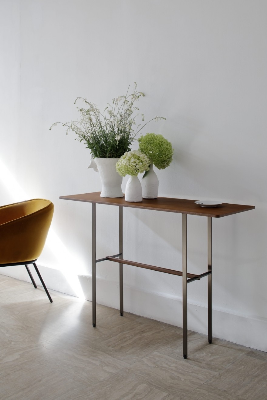 Sisters console, Design Patricia Urquiola, 2020, Coedition