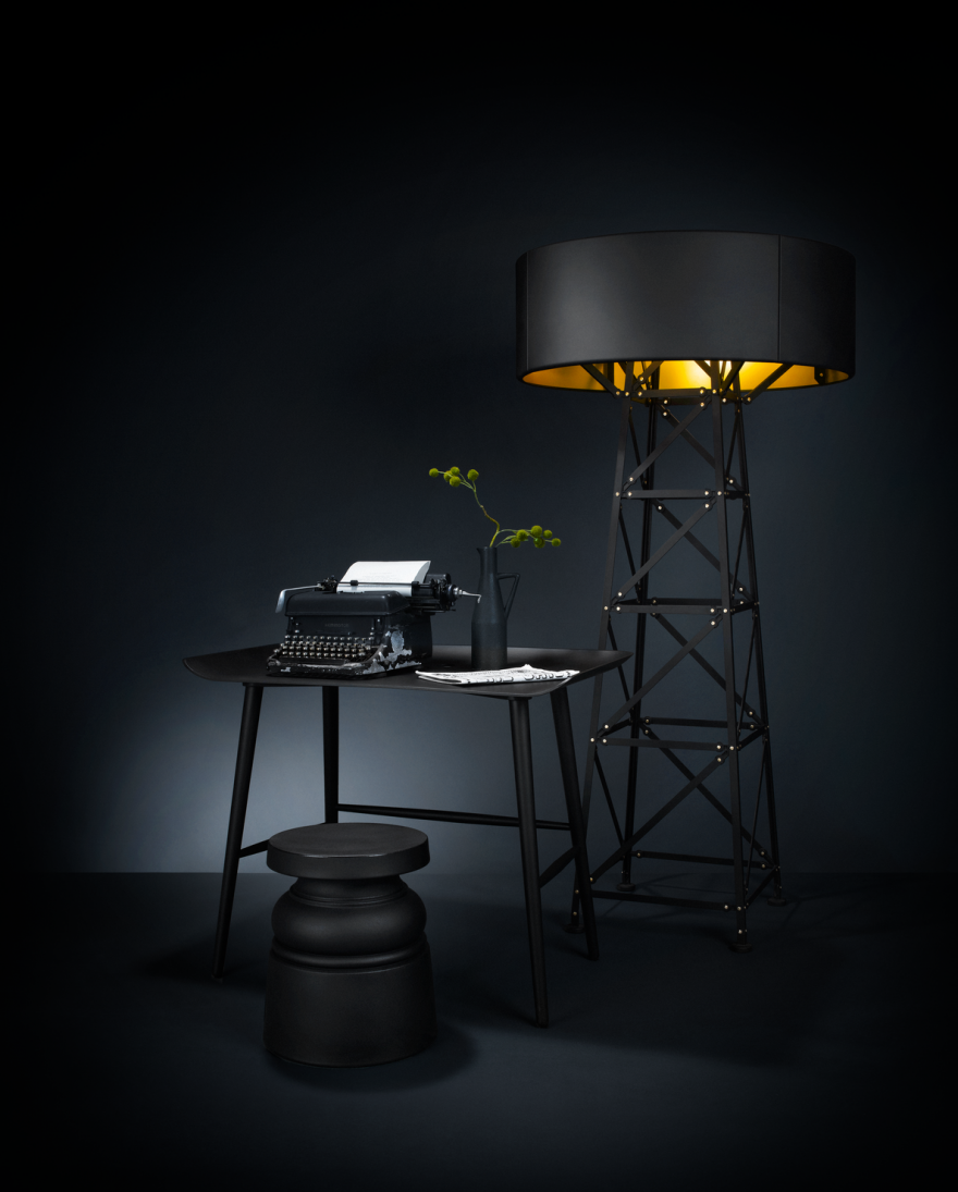 Woood Desk - MOOOI - design Marcel Wanders - massieve beuk, zwarte eik fineer 