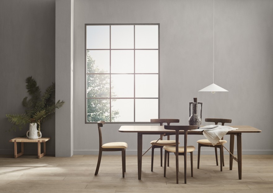 Hunting table gecombineerd met de T-chairs: allemaal Ole Wanscher 