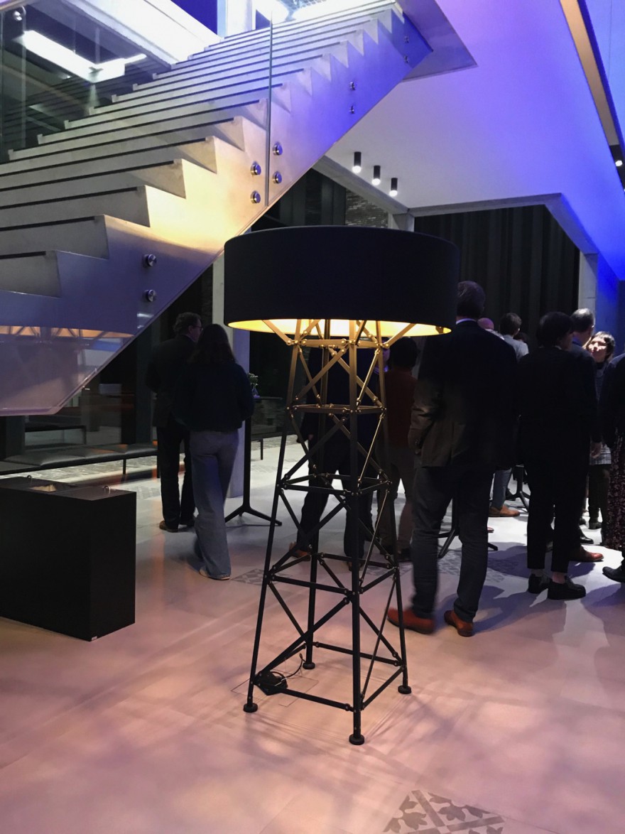 Technology meets architecture met de Construction lamp van Moooi