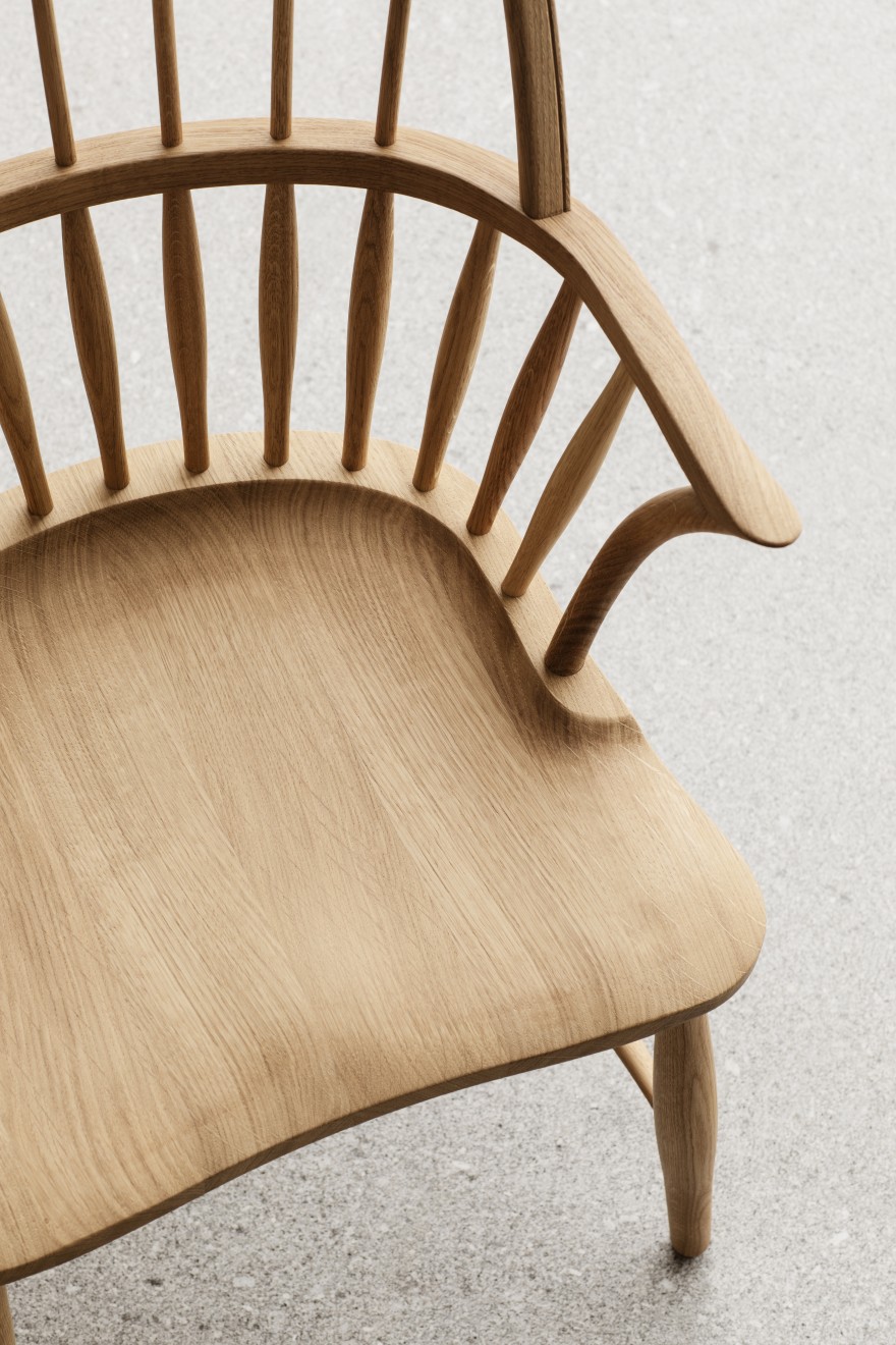 Detail van de Windsor Chair. Massieve eik 