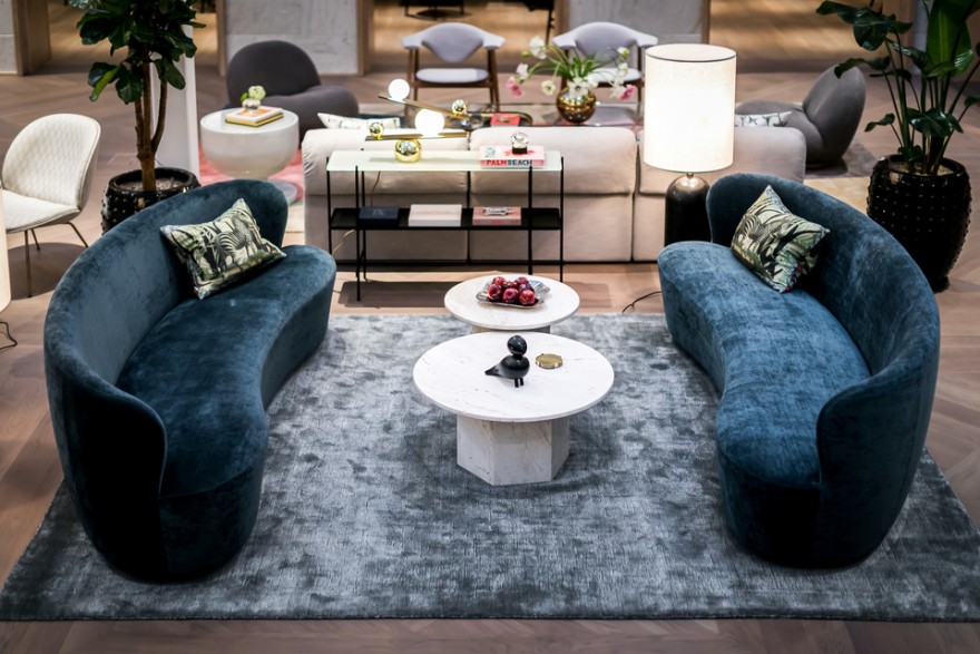 Stay Sofa Oval met Epic Coffee Tables