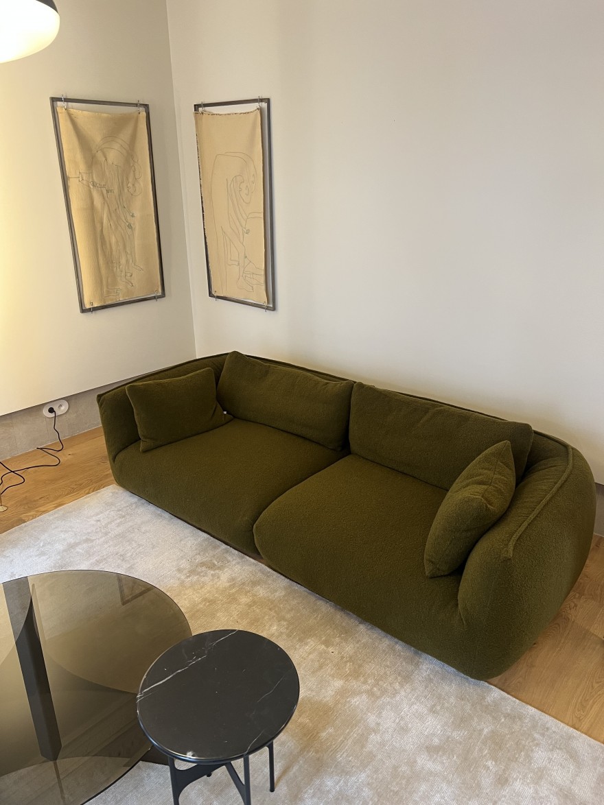 Bijzonder comfortabele RIDGE sofa, Norm Architects design 