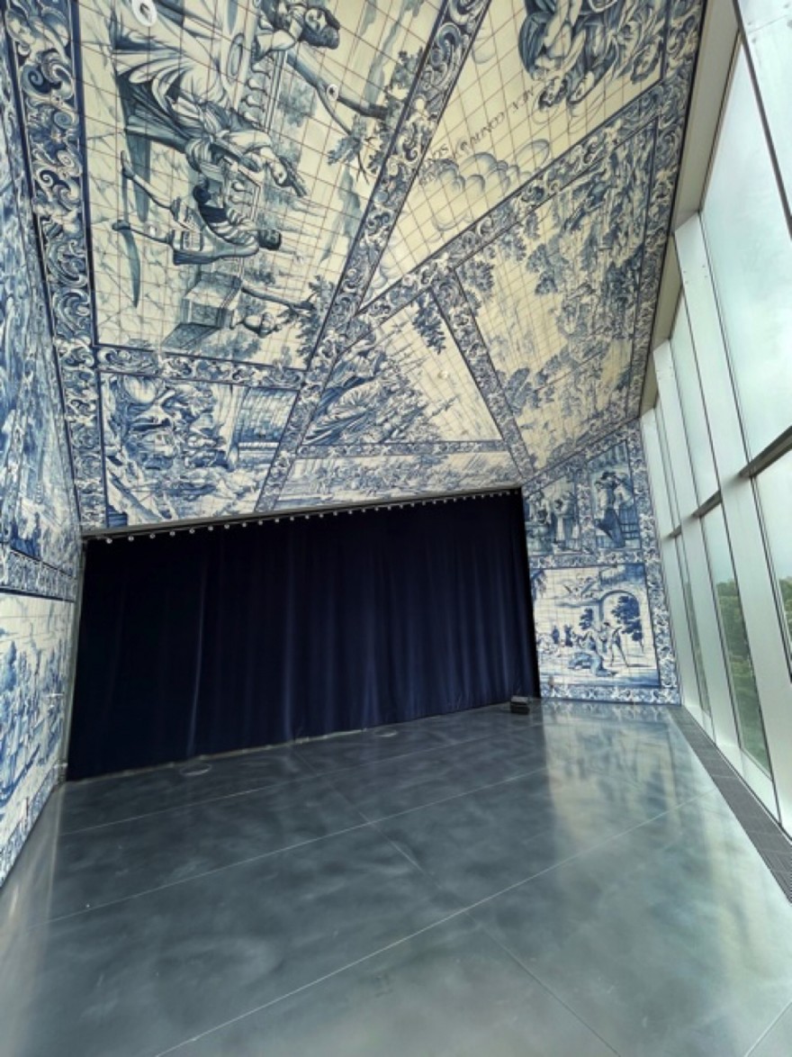 Lokale en Hollandse Delft blauwe knipoog... 