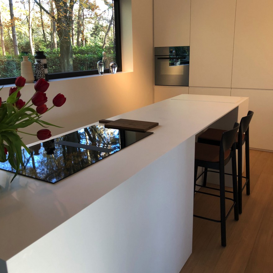 De GRACE barstoel in een Belgische keuken... 