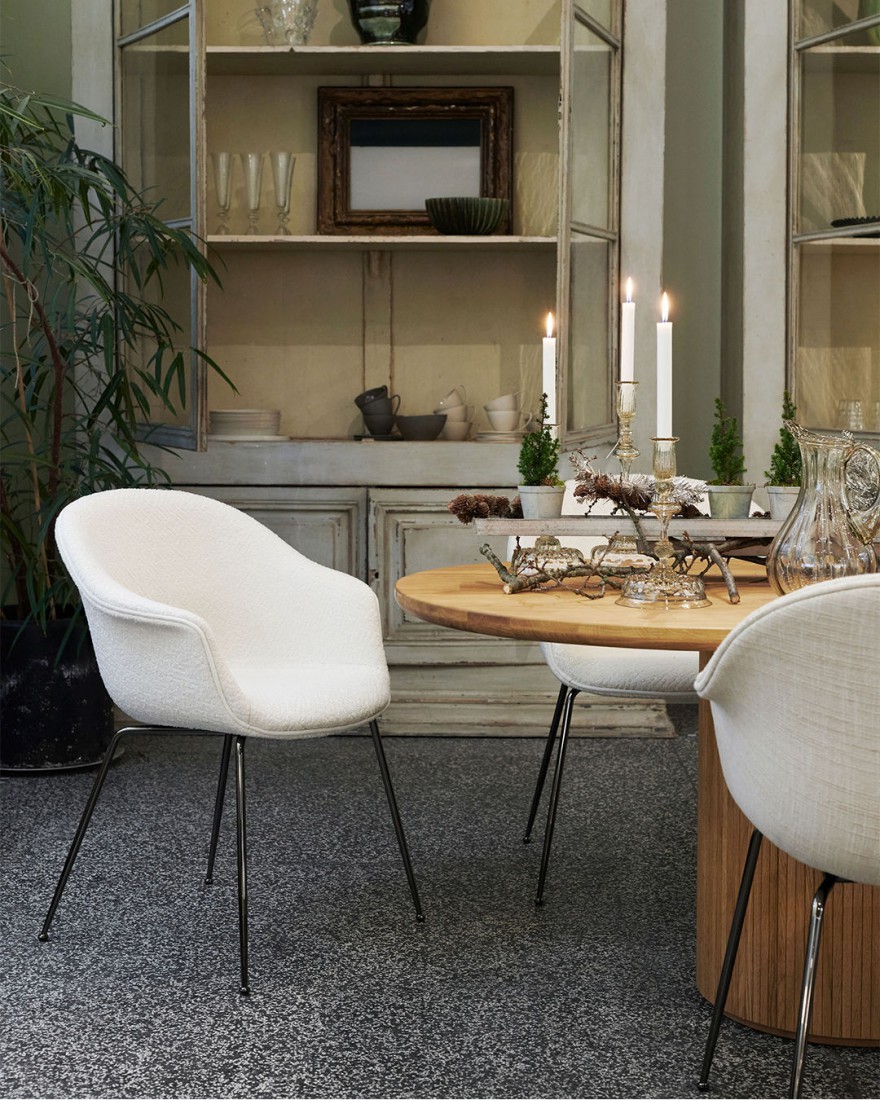 BAT dining chair, GUBI collectie 