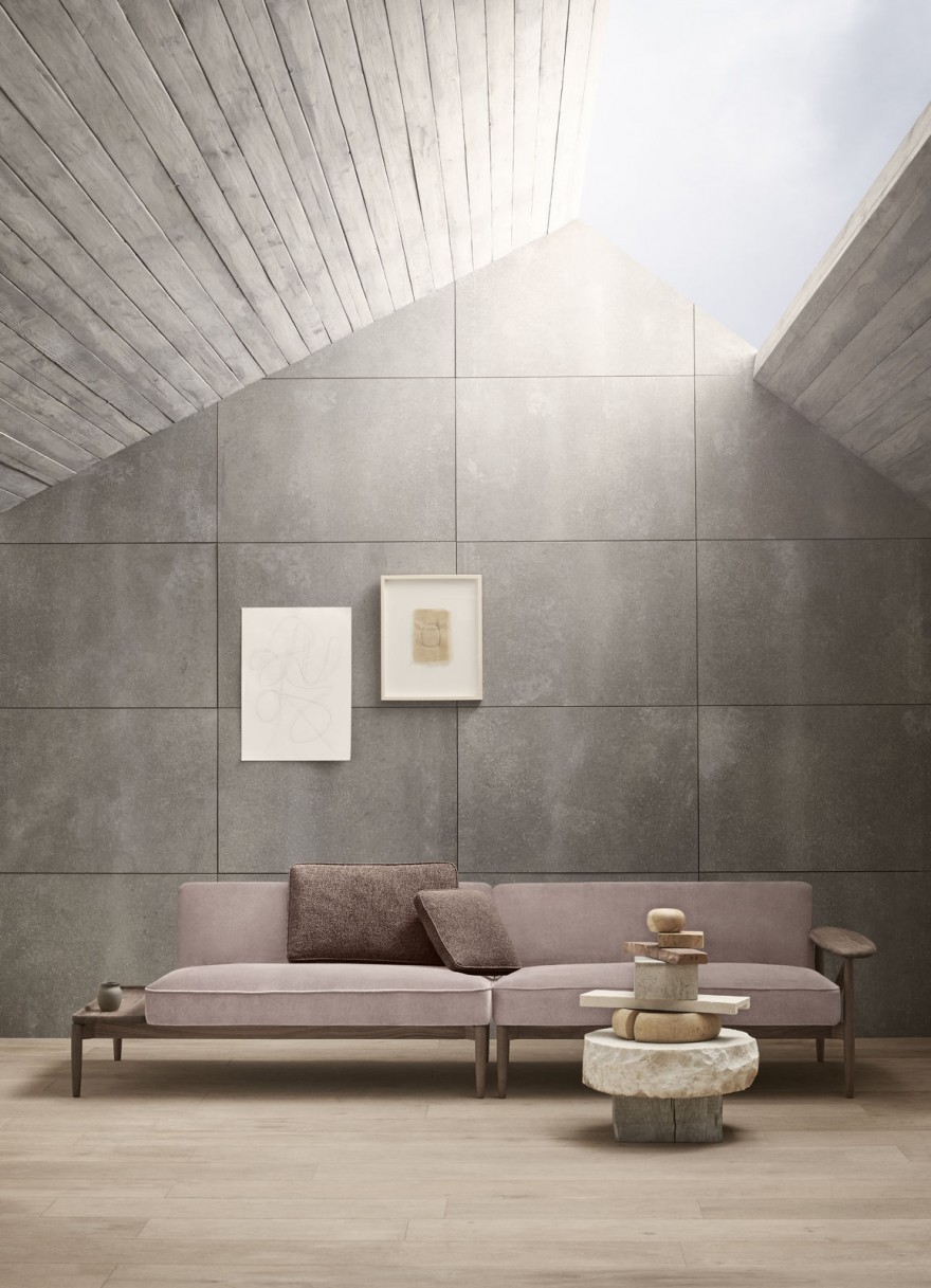 Embrace Sofa by Eoos: frame in eik of notelaar  
