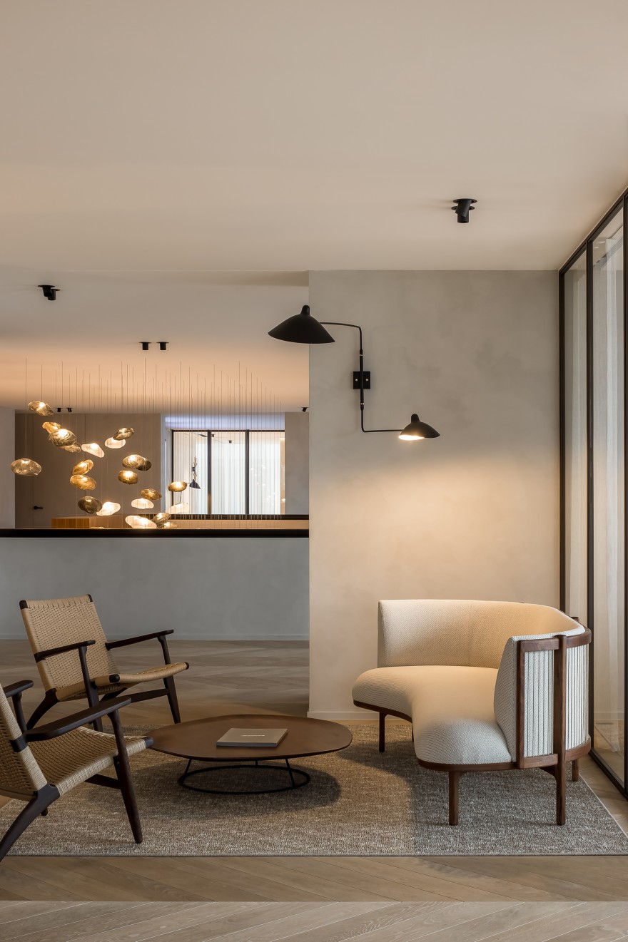 Consistency at Degroote in Ostend: persistent quality from Carl Hansen & Son