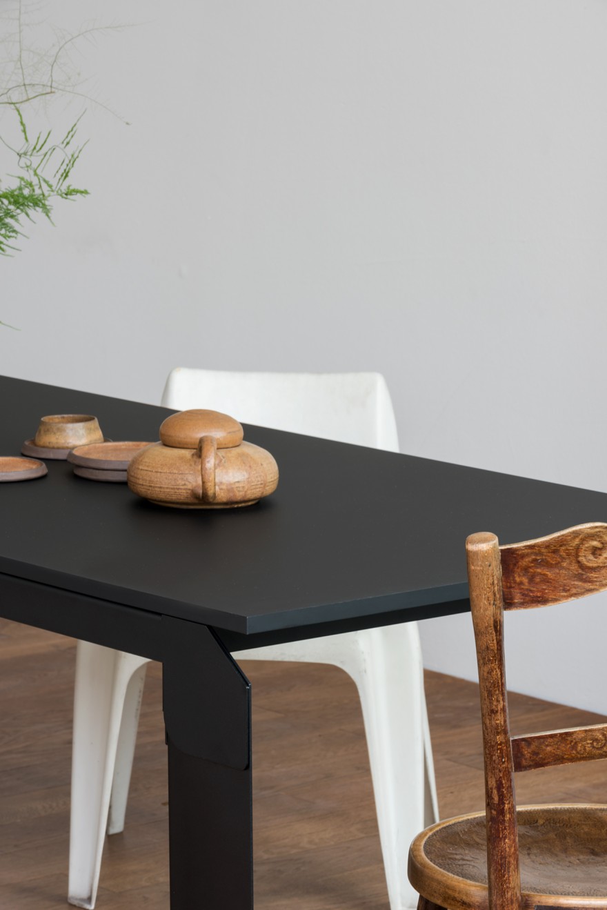 Novak Table zwart: ook in statafel beschikbaar: 105 cm hoog