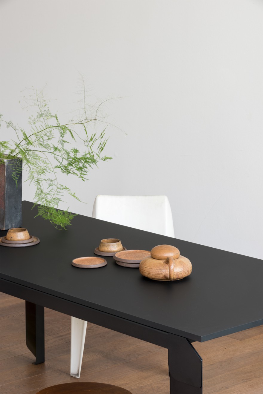 Novak Table: te verkrijgen in wit en zwart - andere kleur op aanvraag
