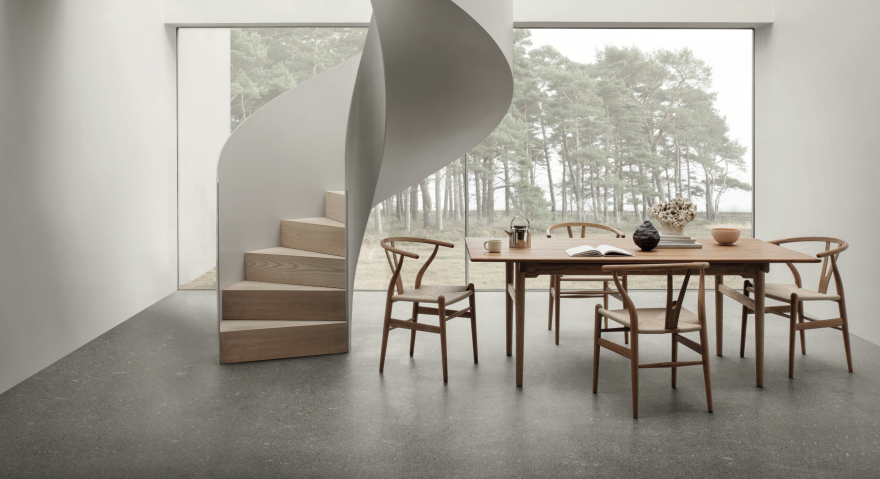  CH327 tafel en Wishbone stoelen in Teak