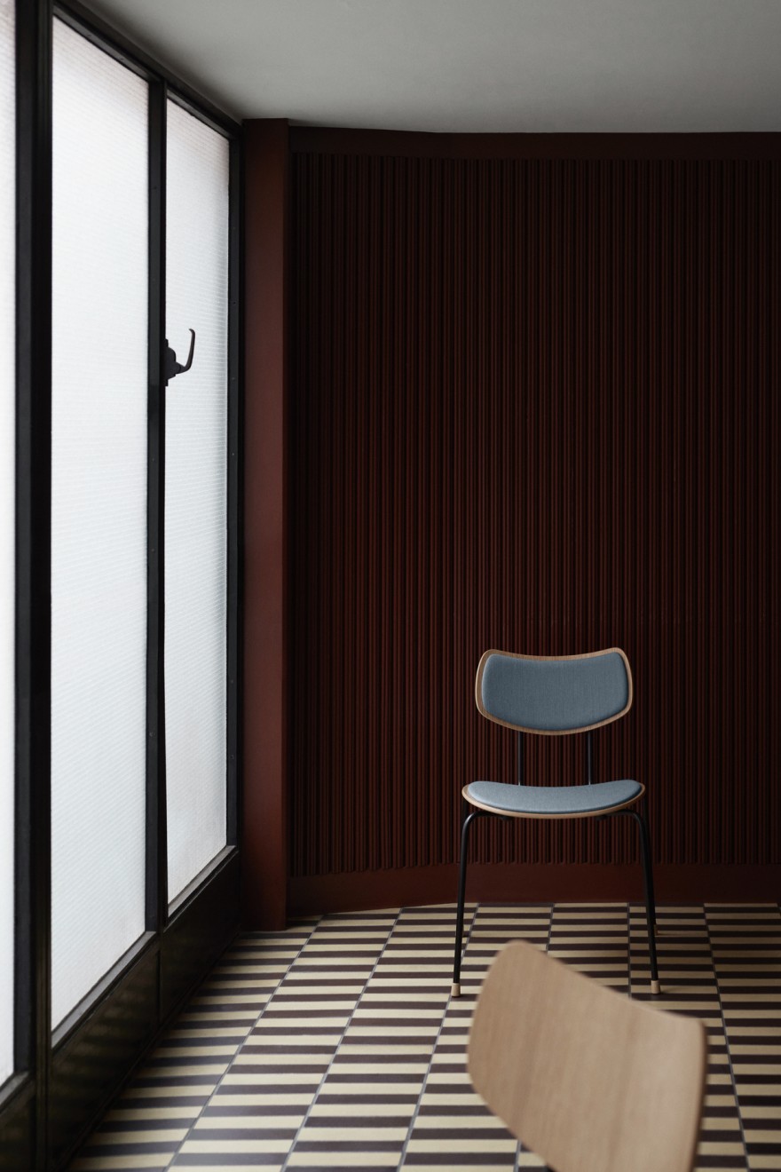 Elegante rug van de VEGA VLA26 stoel, 1956 design 