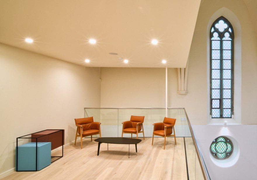 Embrace Lounge Chair, EOOS design 2015: super comfortabel  
