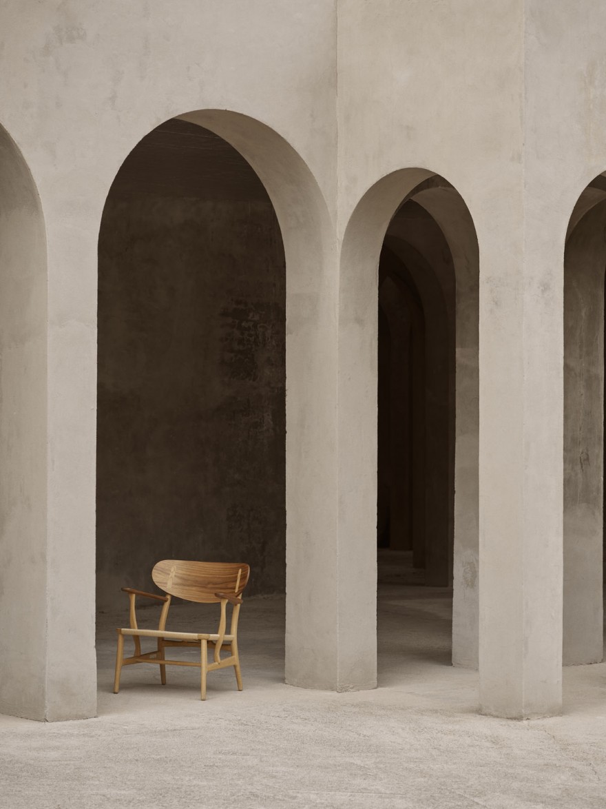 CH22 van Hans J Wegner, 1950 - Carl Hansen & Son  