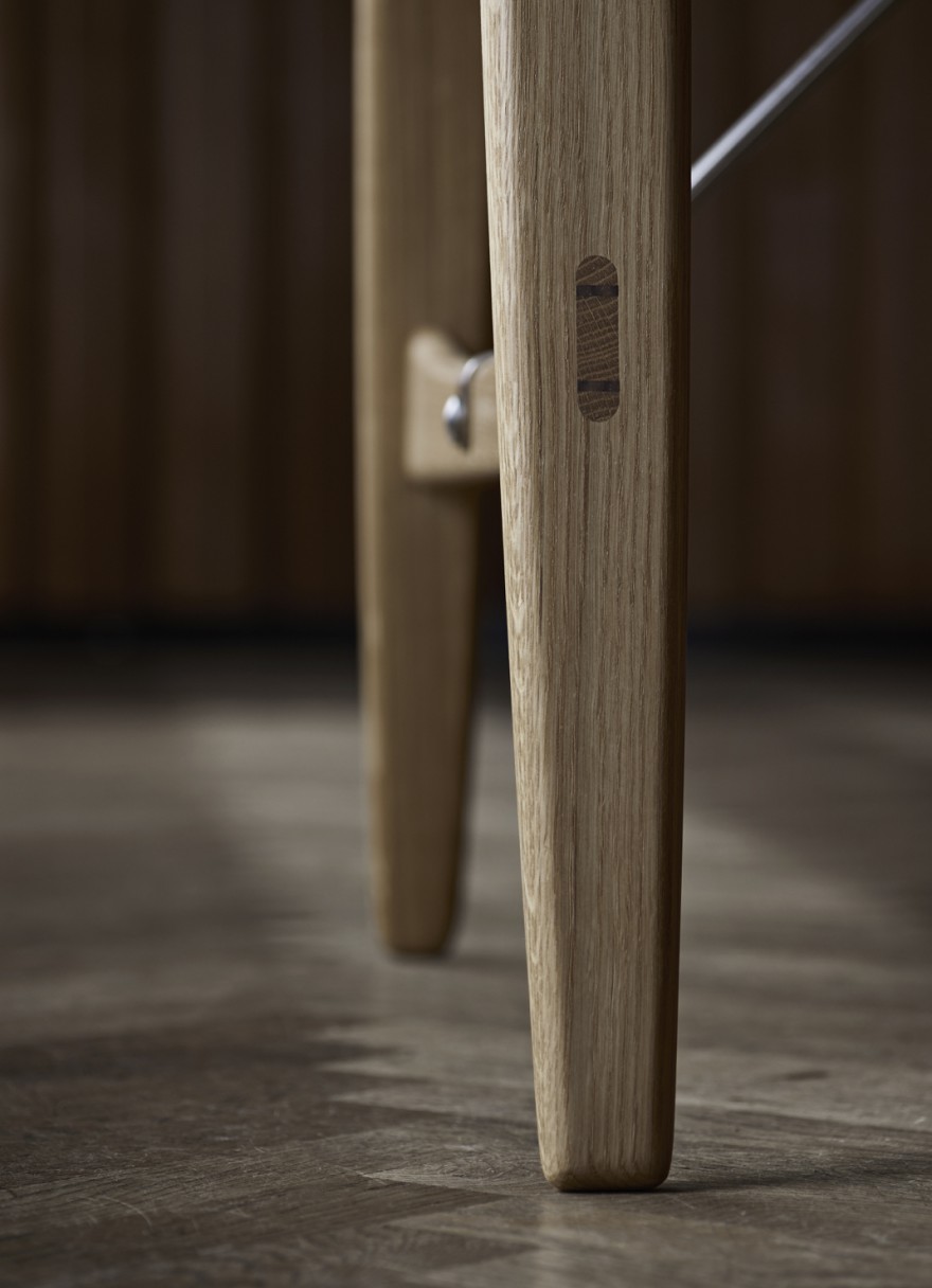 Detail Hunting Table - Borge Mogensen - Carl Hansen & Son 